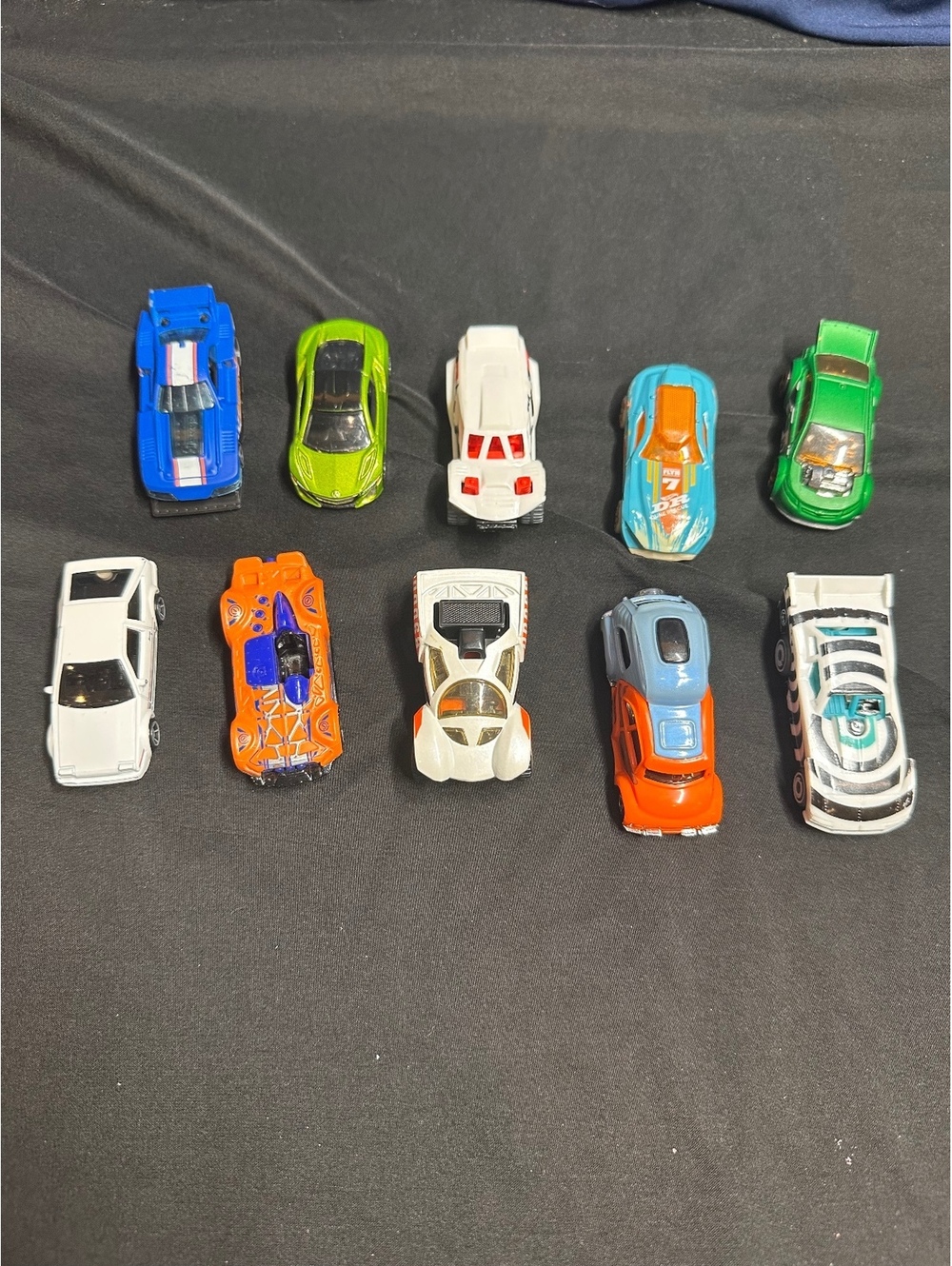 Set of 10 Hot Wheels Die-Cast Toy Cars lot13